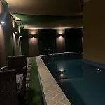 Abu Dhabi Retreat With Private Pool And Private Sauna
